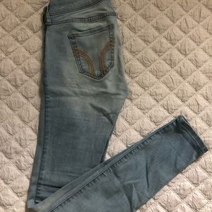 Light denim Hollister jeans